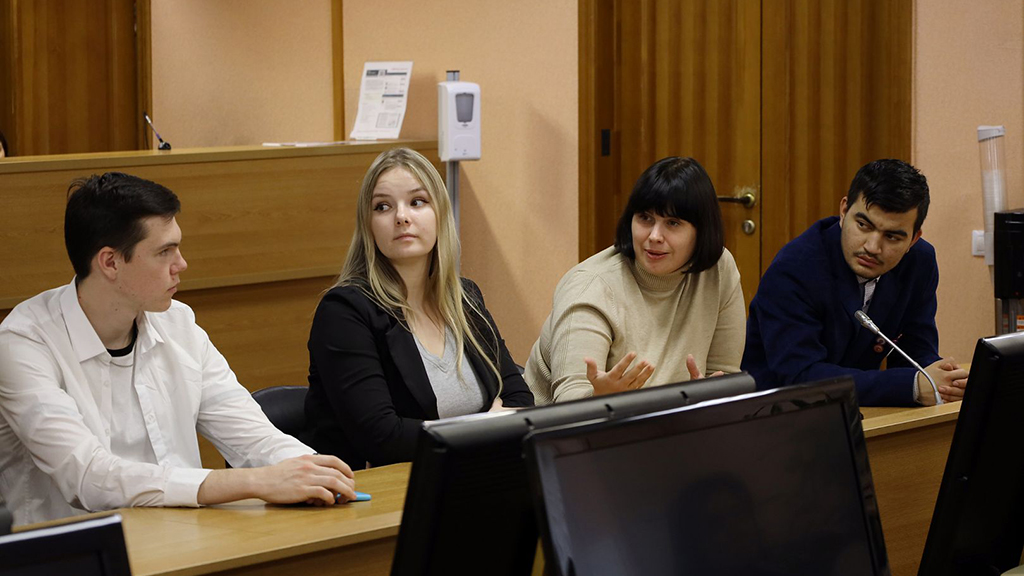 Студенческие научные общества Барнаула встретились в АлтГУ на форсайт-сессии Фото №1