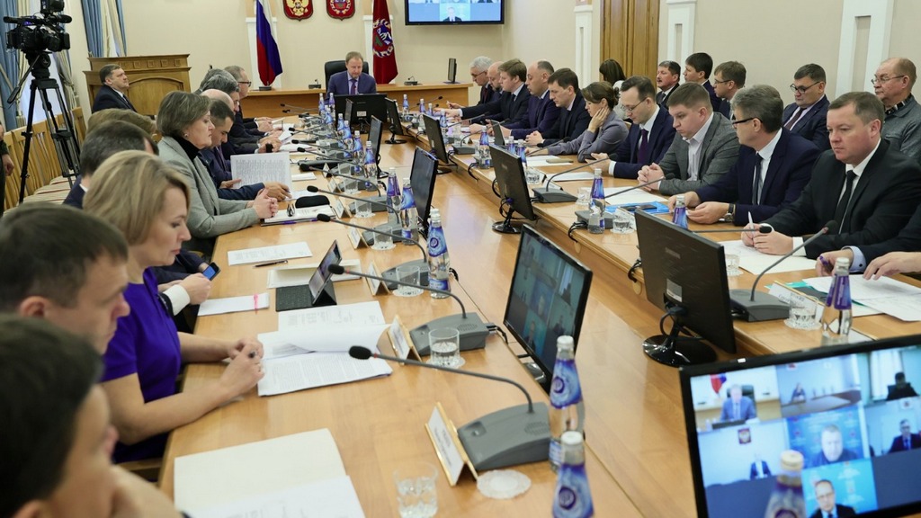 В правительстве Алтайского края обсудили законопроекты предстоящей сессии АКЗС Фото №1