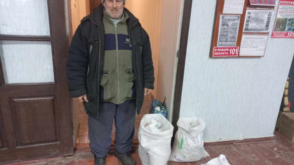В Славяносербский район ЛНР прибыл еще один гуманитарный груз из Алтайского края Фото №3
