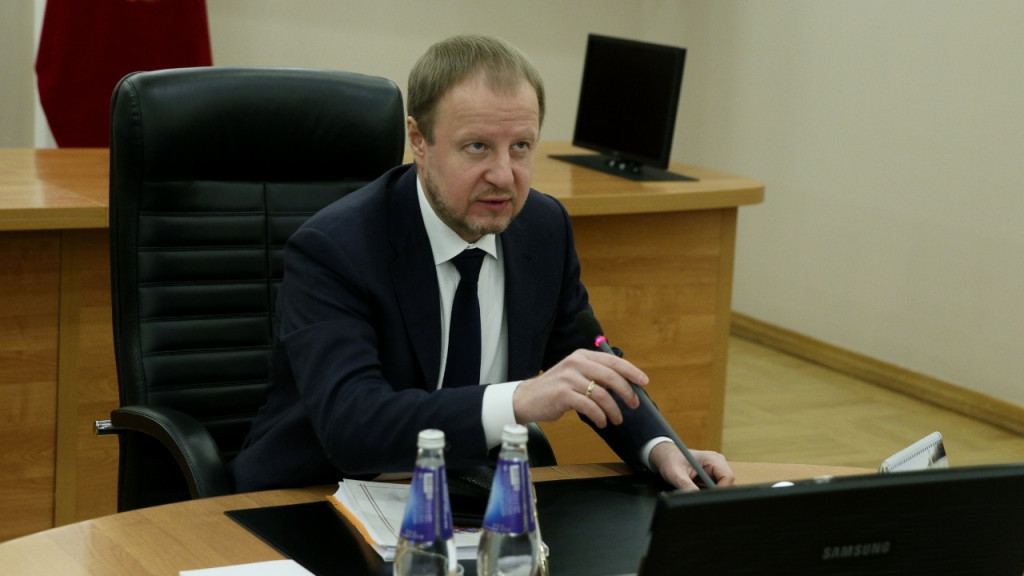 Валовый сбор зерновых и зернобобовых в Алтайском крае составил почти 6 млн тонн Фото №1