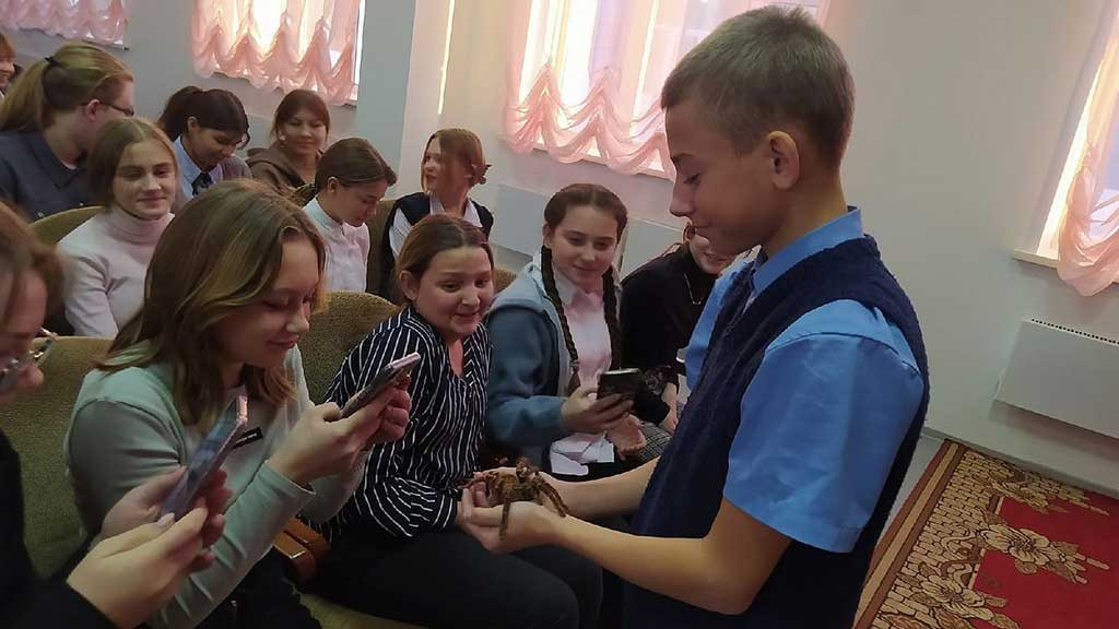 «Живая наука» от АлтГУ – детям региона Фото №1