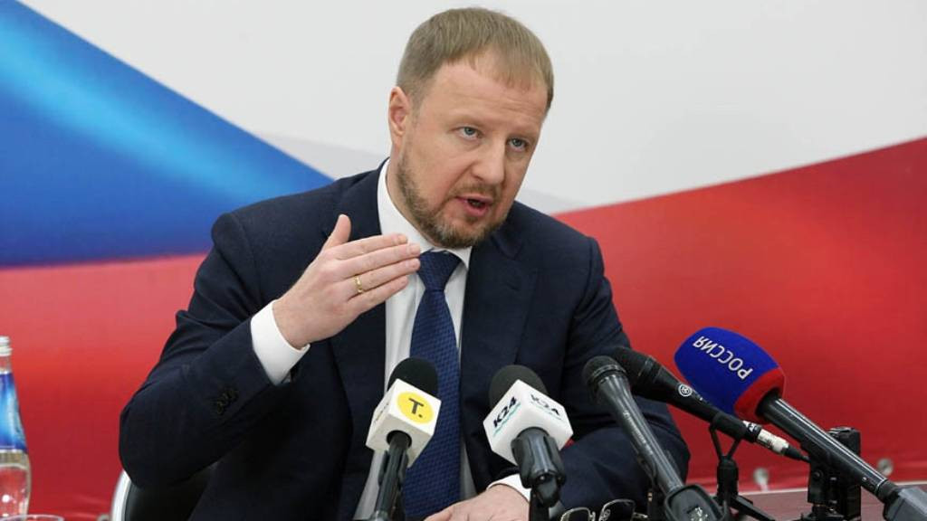 Началась прямая линия с губернатором Алтайского края Виктором Томенко Фото №1