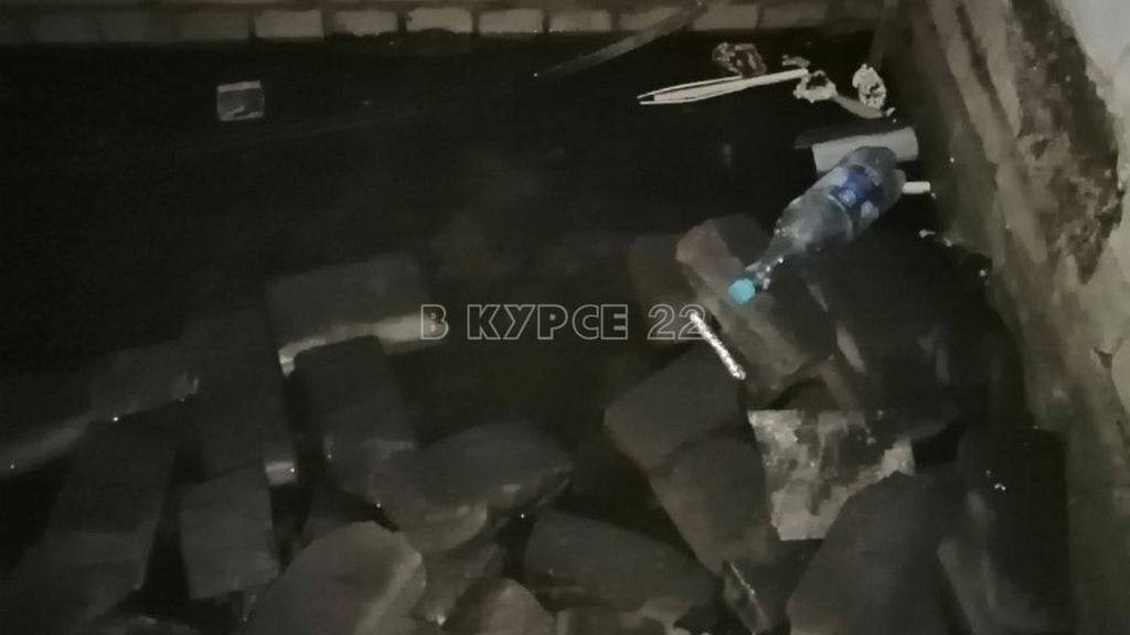 В Барнауле жильцы дома жалуются, что за 13 лет новое здание превратилось в аварийное Фото №6