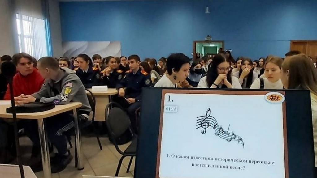 Ученики школ Барнаула и Новоалтайска приняли участие в историческом марафоне Фото №2
