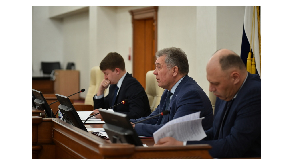 Председатель АКЗС: Прошу максимально ответственно подойти к принятию местных бюджетов Фото №1