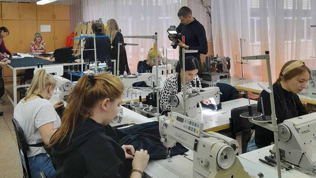 Увидит воин – и на душе теплее станет: как в Алтайском крае проходила всероссийская акция «Фронтовая открытка» Фото №2