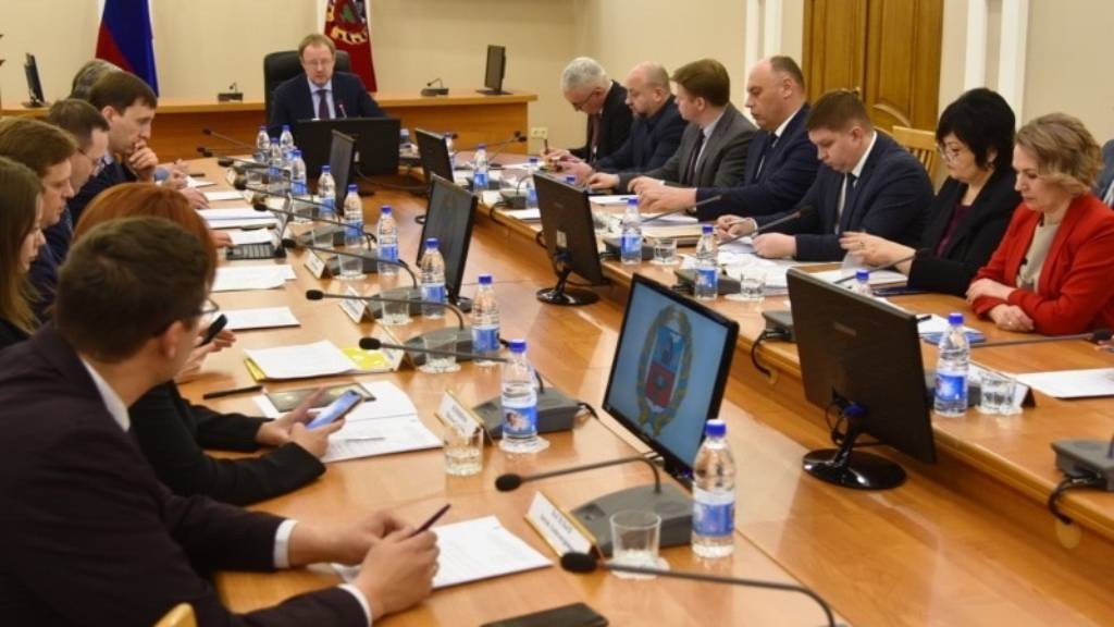 Поправки в закон о бюджете Алтайского края внесены в АКЗС Фото №1