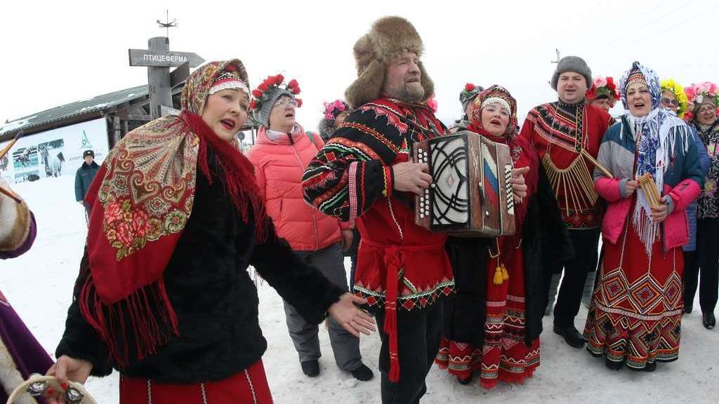 Частушечникам и баянистам из Алтайского края предлагают выступить на «Сибирской Масленице» Фото №1