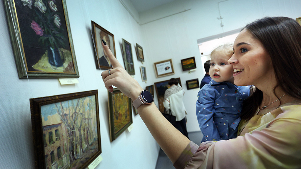 Словно шкатулка с жемчужинами. В Барнауле работает выставка «Неизвестный Борунов» Фото №1