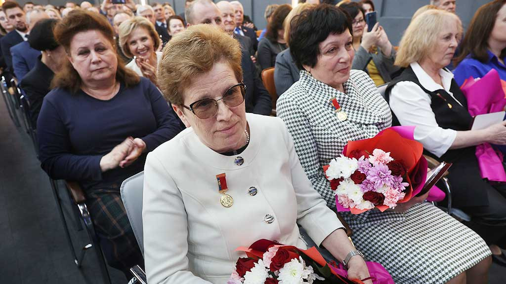 В Алтайском крае студенты-медики охотно переходят с платного обучения на целевое Фото №3
