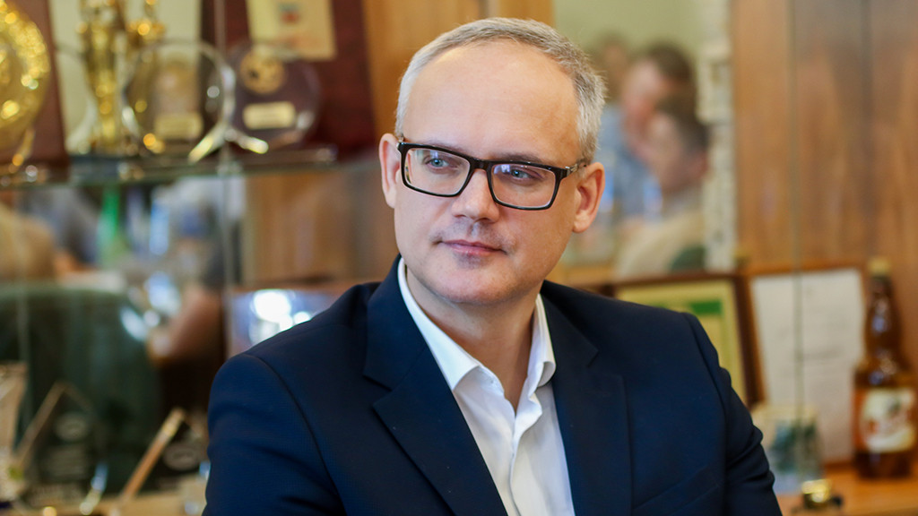 Слушатели Президентской программы подготовки управленческих кадров посетили Барнаульский пивоваренный завод Фото №11