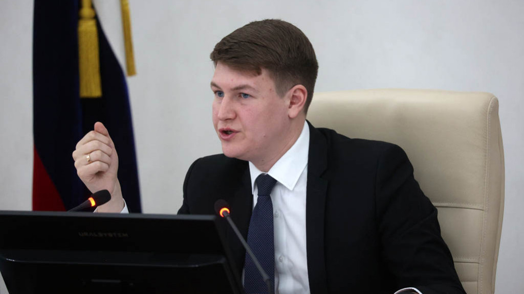 Депутаты АКЗС предложили увеличить дни отпуска для поселковых медиков Фото №1