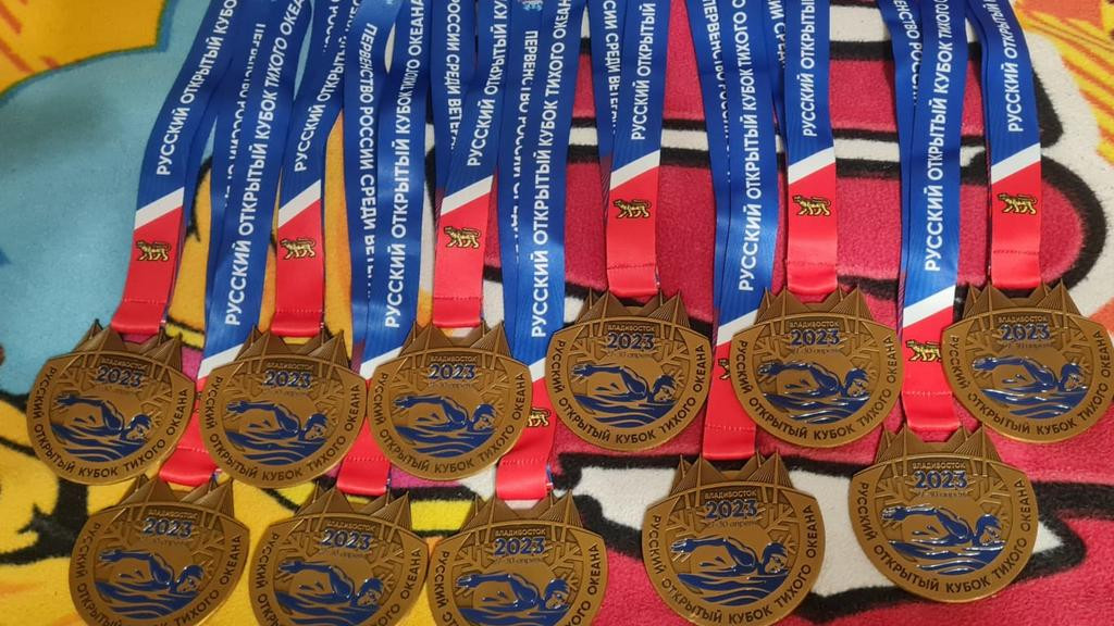 Алтайский пловец завоевал 11 золотых медалей на Чемпионате России по зимнему плаванью Фото №2
