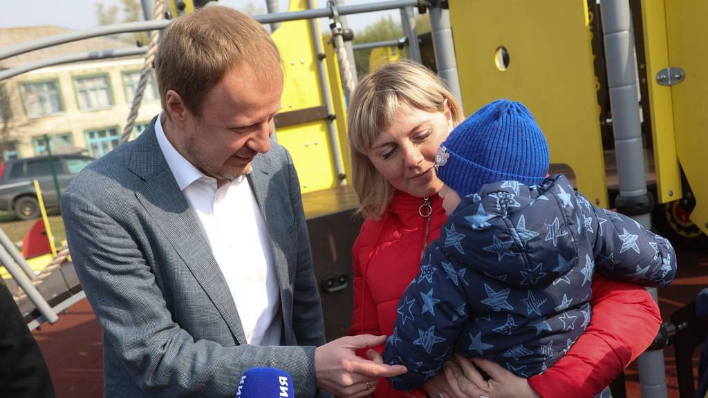 Губернатор Алтайского края побывал с рабочим визитом на соцобъектах в Мамонтовском районе Фото №4