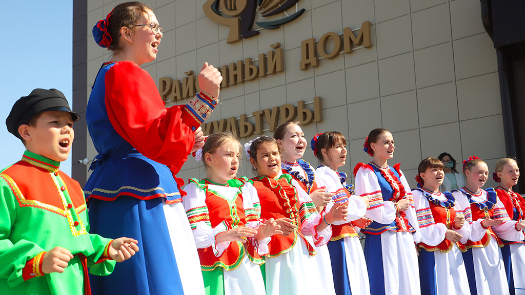 Как прошло открытие обновленного культурного центра в Краснощеково Фото №4