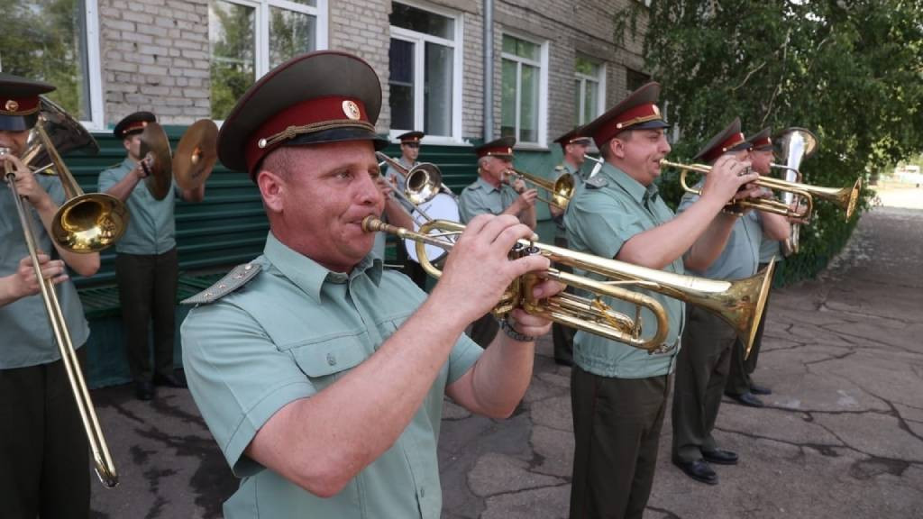В Рубцовске открыли мемориальную доску Герою России Олегу Шипицину Фото №6