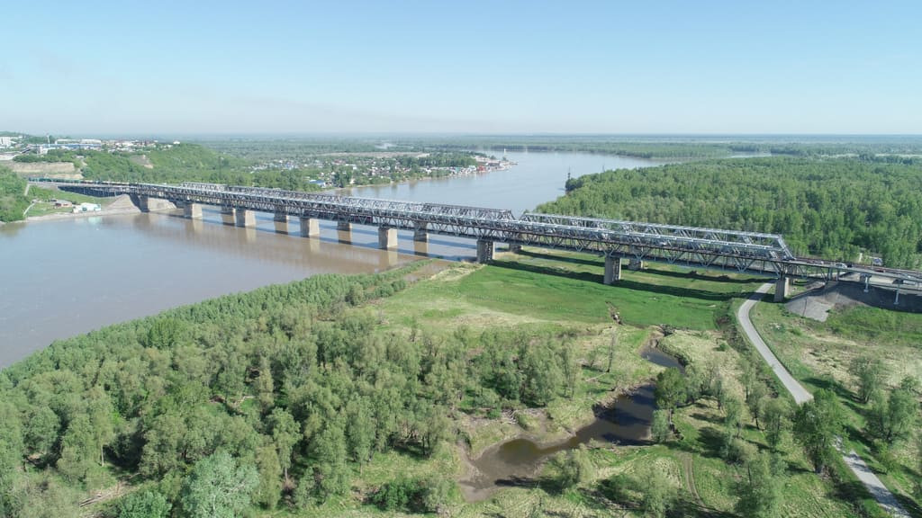 Вода в Оби приближается к критическому для барнаульского поселка Затон уровню Фото №1