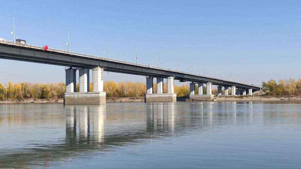 Уровень воды в Оби почти достиг критической отметки Фото №1