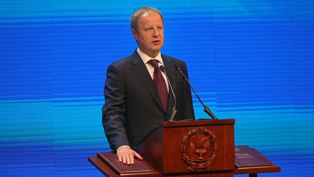 Виктор Томенко принимает участие в расширенном заседании президиума Госсовета о развитии рынка труда в РФ Фото №1