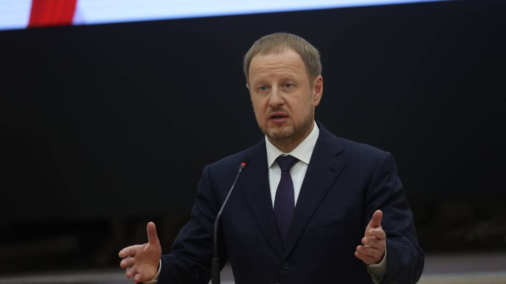 Виктор Томенко: «Нам удалось преодолеть напряженную ситуацию с ценами на топливо» Фото №1