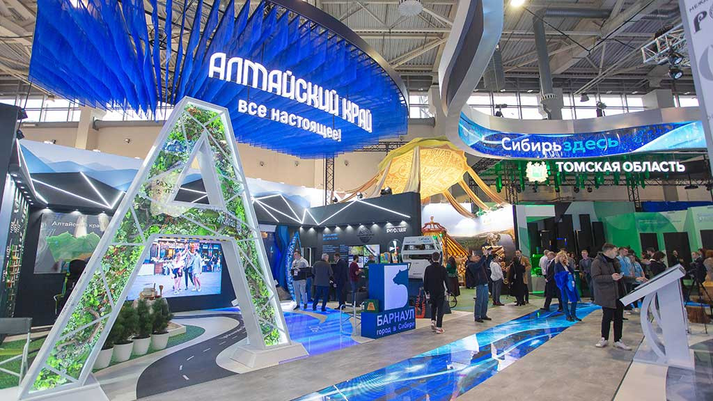 Все настоящее: экспозиция Алтайского края привлекла массу посетителей, в том числе и знаменитостей Фото №1