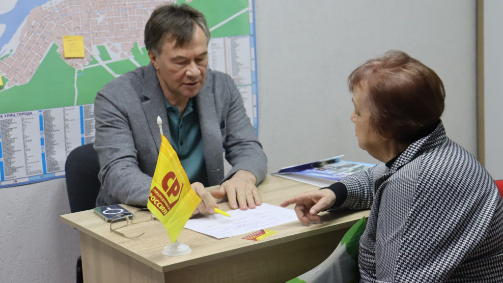 Александр Терентьев пообщался с жителями Бийска о насущных проблемах Фото №2