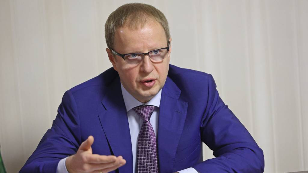 Началась прямая линия с Губернатором Алтайского края Виктором Томенко. Трансляция Фото №1
