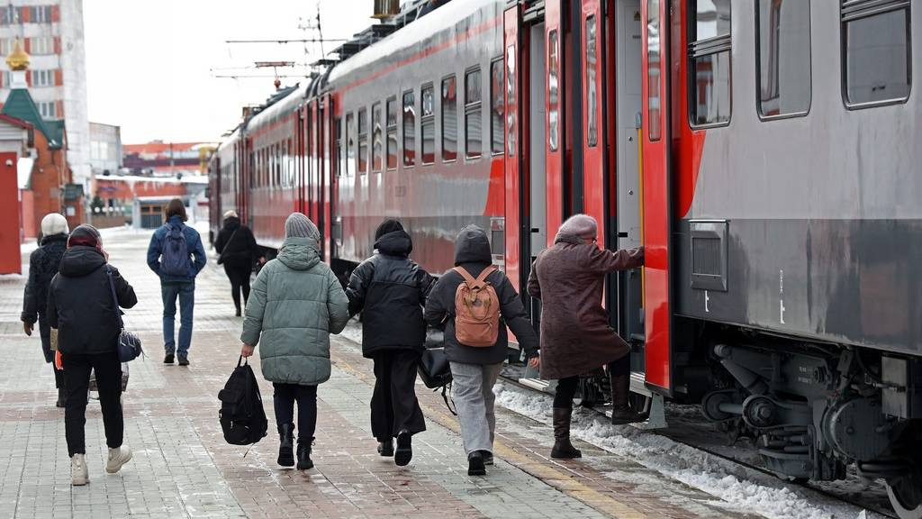 В Алтайском крае стартовала акция «Новогодние пожелания в поезде» Фото №1