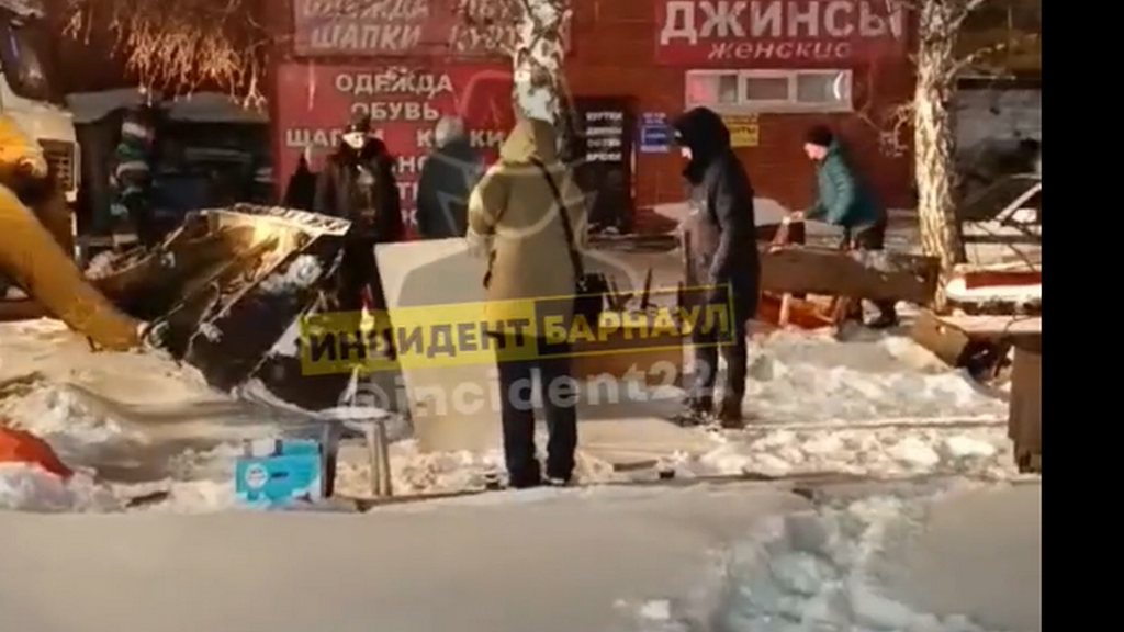 Кадр из видео: Инцидент Барнаул
