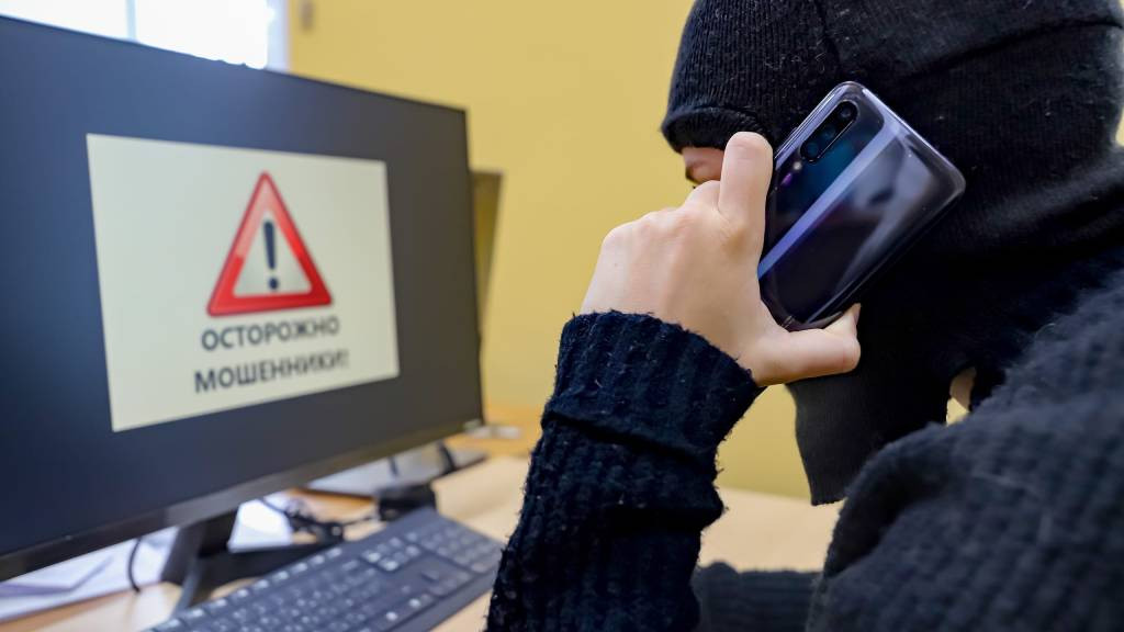 Какие слова чаще всего используются телефонные аферисты Фото №1