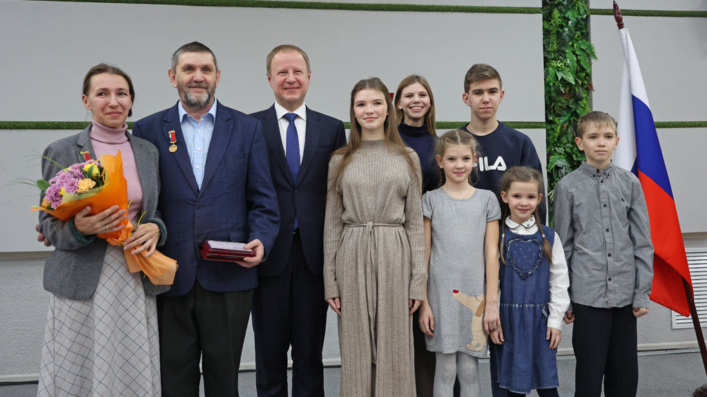 Какие многодетные семьи в Алтайском крае получат государственную поддержку Фото №1