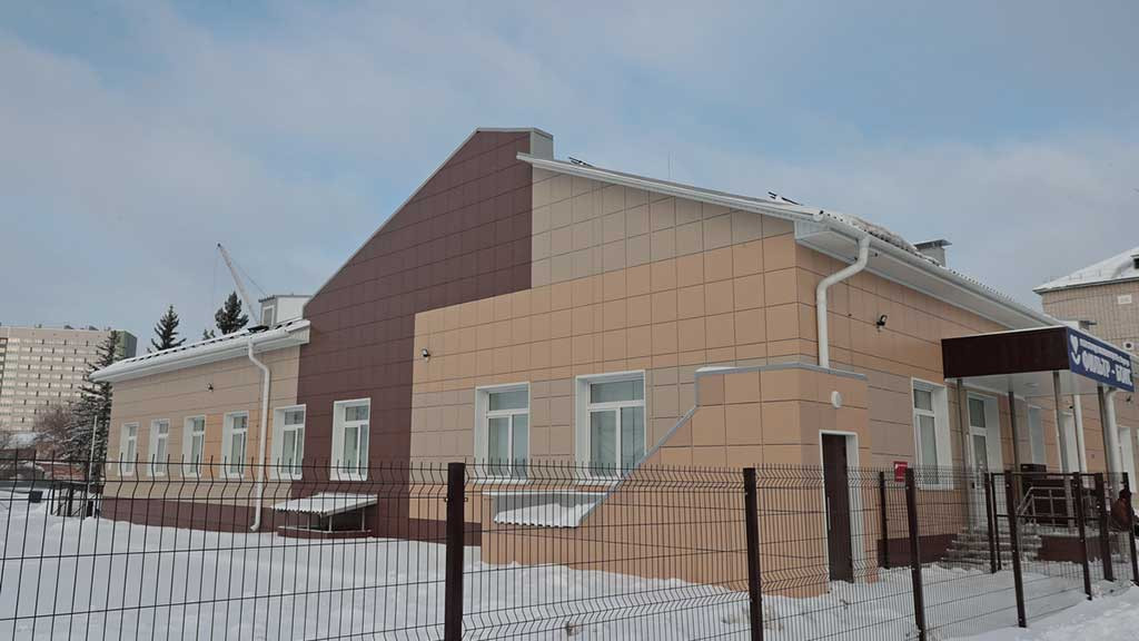 В Барнауле открылся новый корпус городской больницы Фото №1