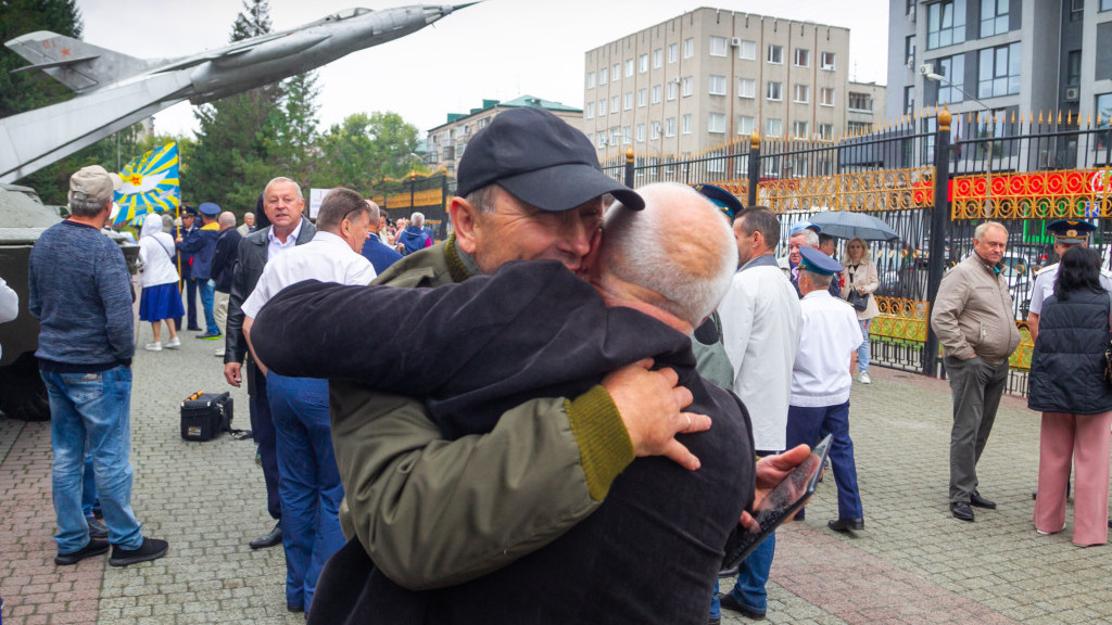 25 лет назад в Барнауле расформировали военное авиационное училище лётчиков Фото №5