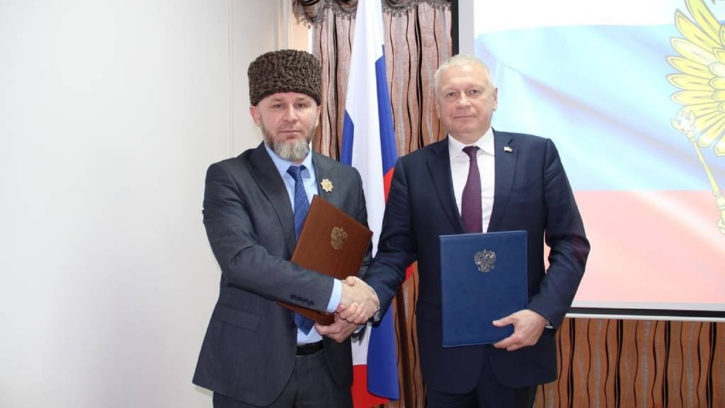 Делегация Общественной палаты Алтайского края работает в Чечне Фото №1