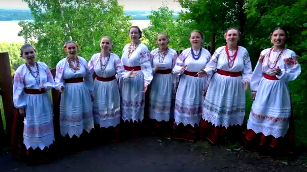 Алтайские певцы спели «Красное солнышко» для федерального ролика ко Дню России Фото №1