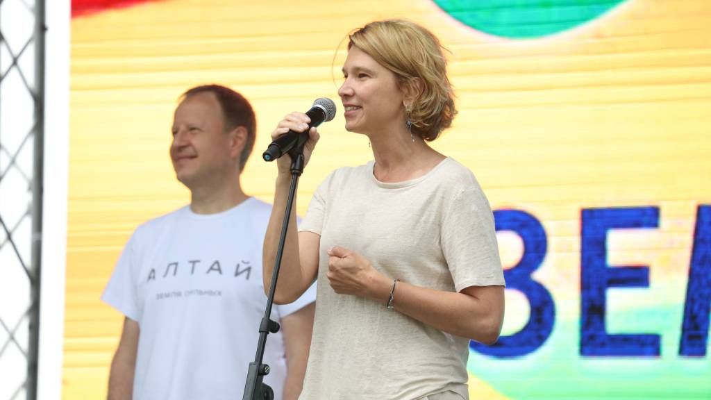Виктор Томенко и министр сельского хозяйства России поприветствовали участников Всероссийского марафона «Земля спорта» Фото №1