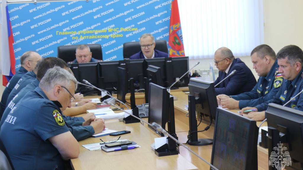 В Алтайском крае началась подготовка к осеннему пожароопасному сезону Фото №1