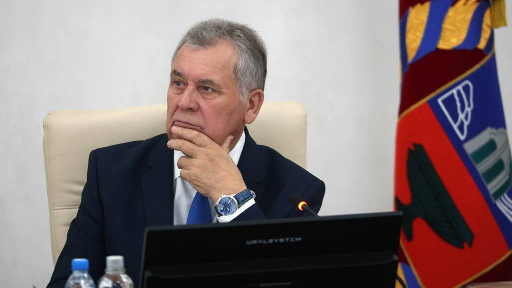 Муниципалитетам Алтайского края передали полномочия по организации бесплатного проезда для школьников из многодетных семей Фото №1