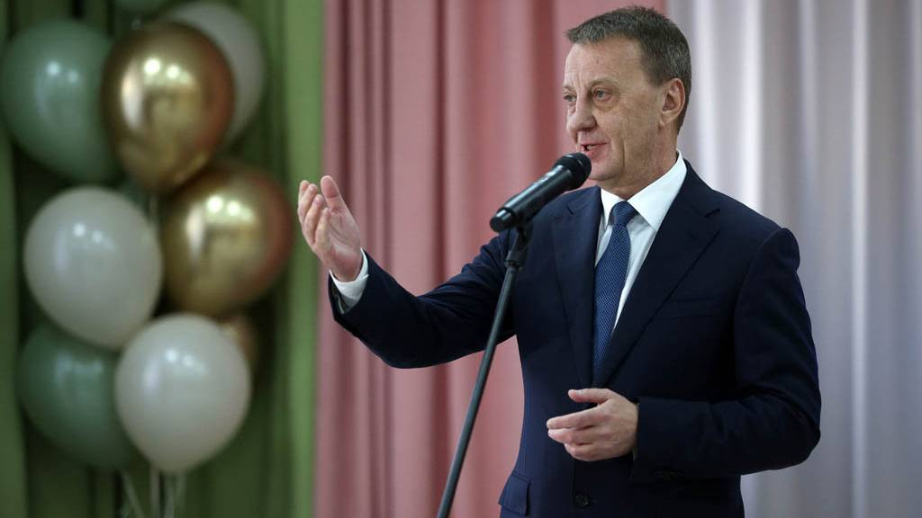 Вячеслав Франк поздравил барнаульцев с Днем отца Фото №1