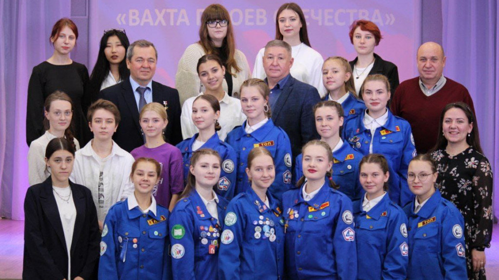 Известный космонавт встретился со студентами из Алтайского края Фото №2