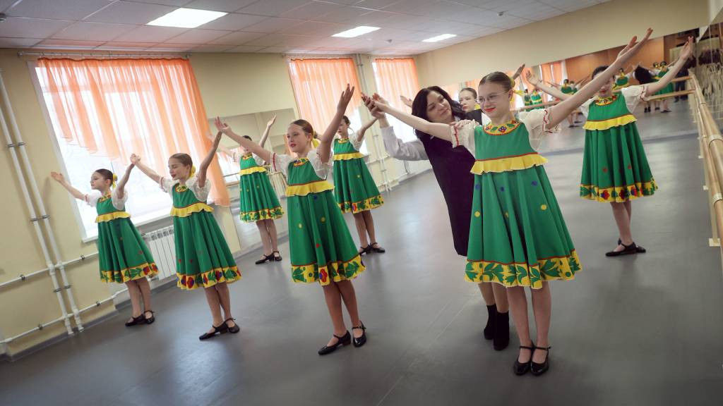 В Алтайском крае хотят привлечь 165 специалистов в сельские учреждения культуры Фото №1