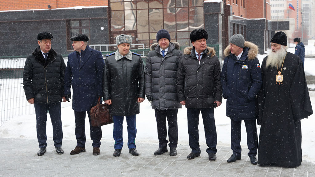 Губернатор Виктор Томенко поблагодарил работников прокуратуры за эффективное межведомственное взаимодействие Фото №1