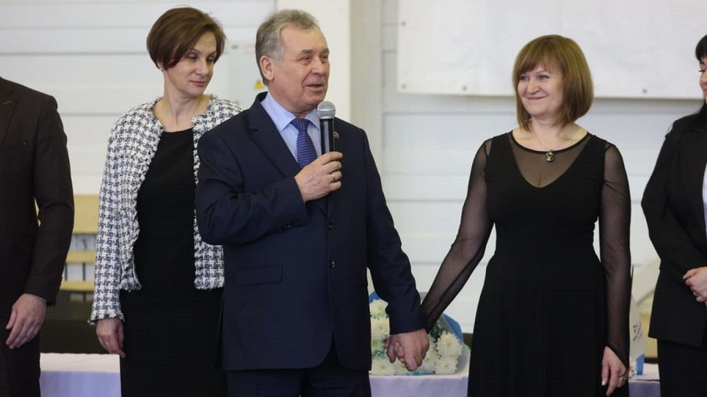 Александр Романенко поприветствовал участников Всероссийских соревнований по самбо в Барнауле Фото №1