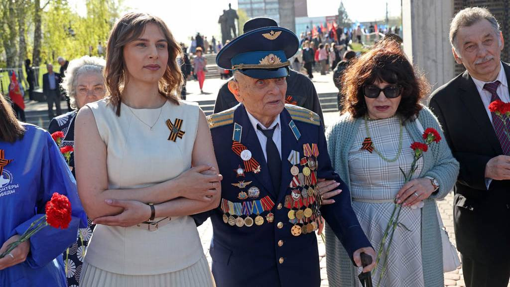 Муниципальные центры подготовки Международного волонтёрского корпуса 80-летия Победы открыли в каждом районе Алтайского края Фото №1