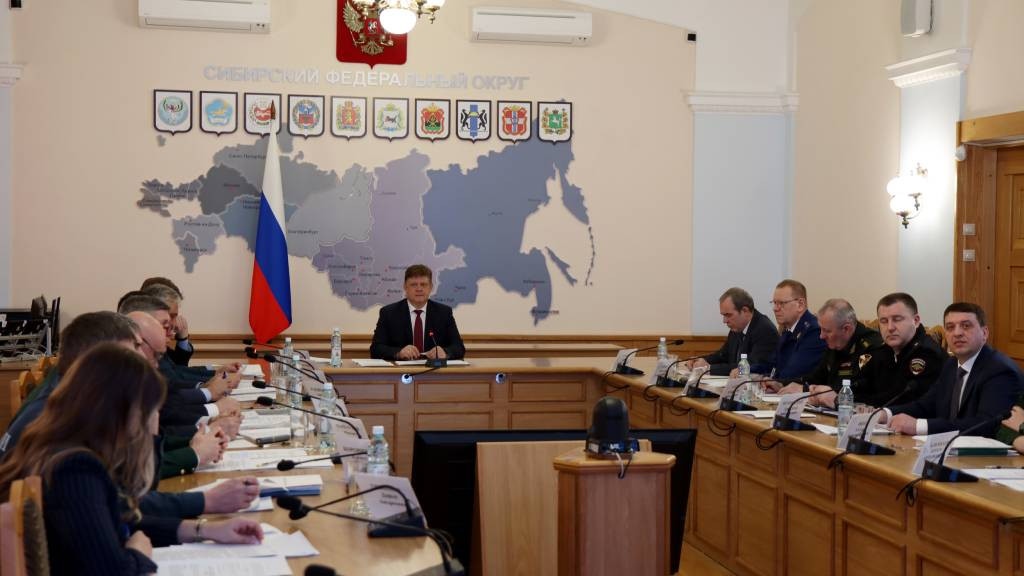 Фото: пресс-служба полпреда Президента РФ в СФО