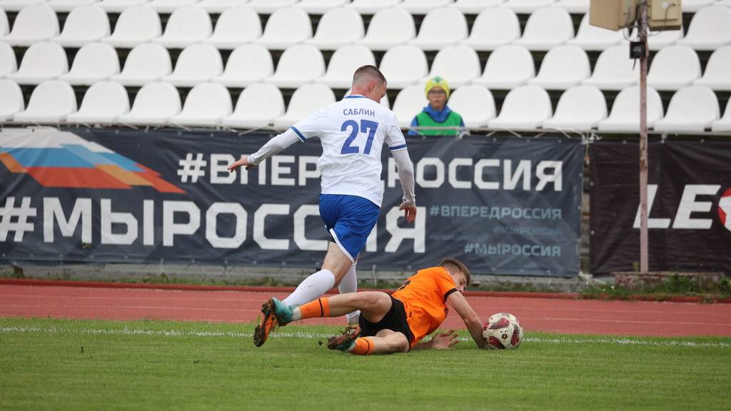 Футболисты барнаульского «Динамо» проведут первую домашнюю игру в новом сезоне Фото №1