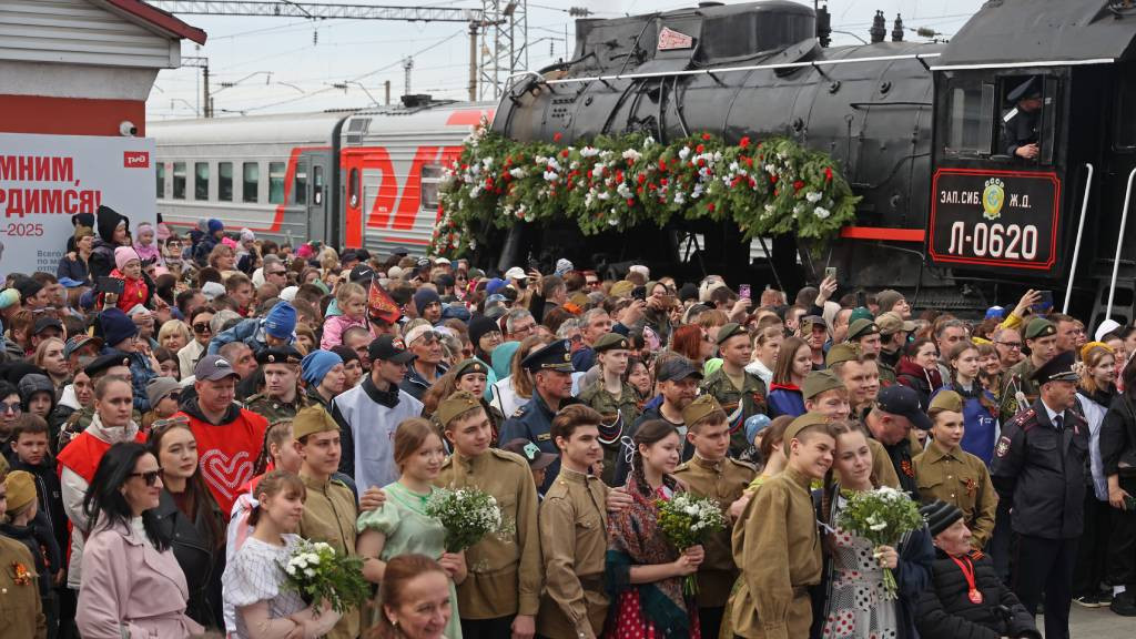 Барнаульцы встретили «Эшелон Победы» Фото №1