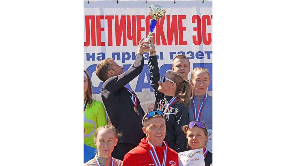 Время новых чемпионов: как прошла 69-я легкоатлетическая эстафета на призы «Алтайской правды» Фото №5