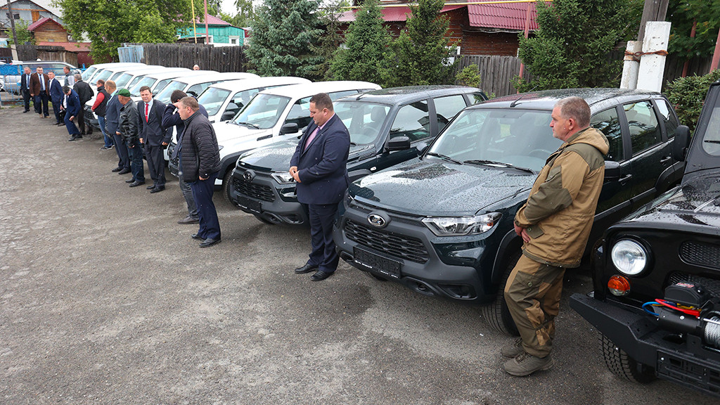 Ветеринары Алтайского края получили новые служебные автомобили Фото №2