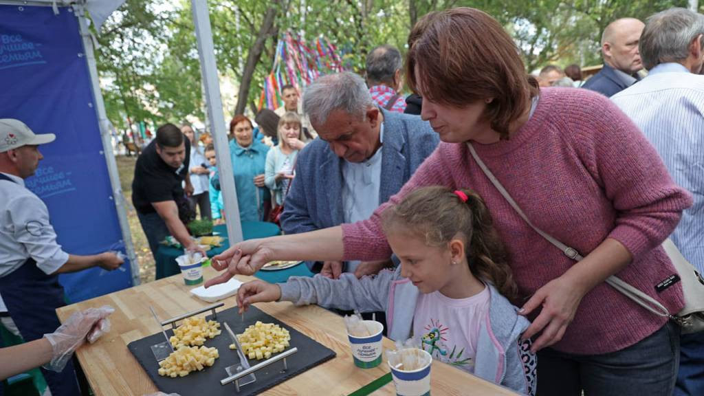 Алтайский сыр можно будет попробовать сразу на нескольких фестивалях Фото №1